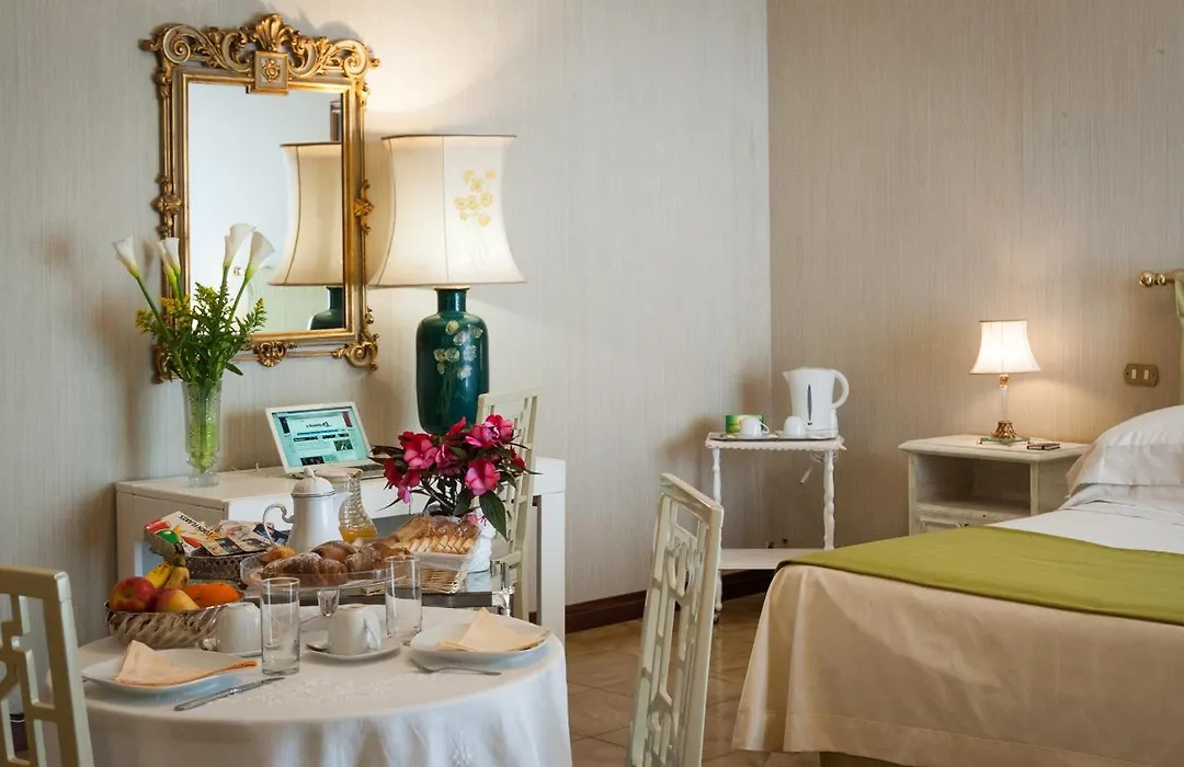 Villa Magnolia Luxury Suites-1