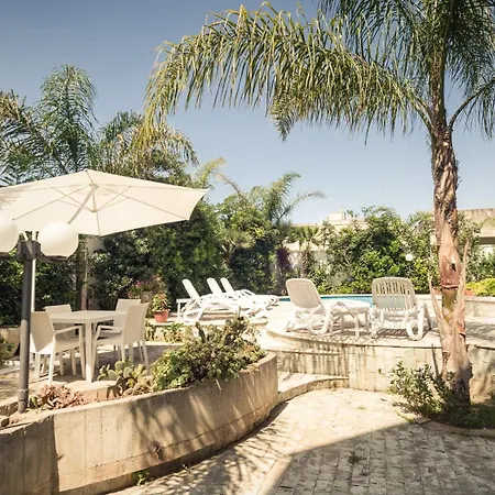 Villa Magnolia Luxury Suites-2